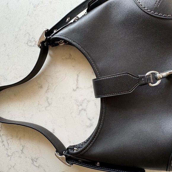 Coach Hamptons Black Leather Shoulder Bag - Picture 6 of 12